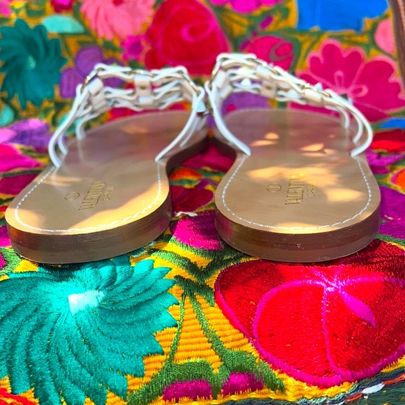 Valentino Garavani White / Gold Rock Stud Slide Sandals with Box & Dust Bag - Picture 4 of 13